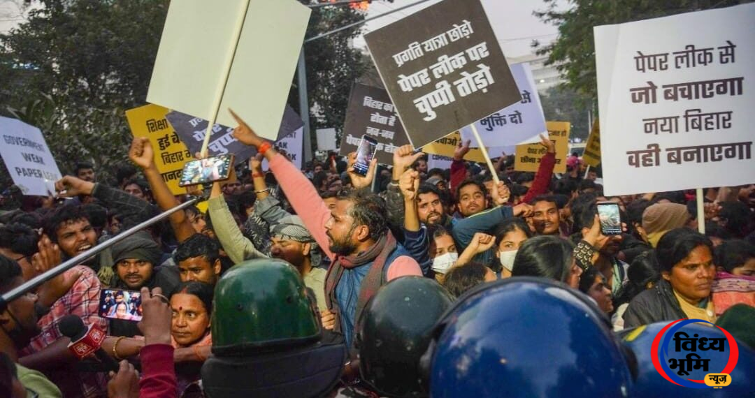 BPSC विवाद पर पटना में संग्राम: छात्रों का राजभवन मार्च उग्र, पुलिस ने वाटर कैनन चलाया; तेजस्वी ने सरकार को घेरा. 45 IMG 20260825 WA0025