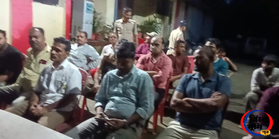चुरहट थाने में शांति समिति की बैठक, त्योहारों के साथ यातायात व्यवस्था पर भी हुआ मंथन 45 IMG 20260825 WA0027 1