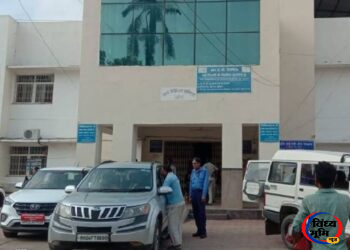 रीवा में गर्भवती की मौत पर बवाल: लेबर रूम से बाहर आकर लगाई बचाने की गुहार, मां-बच्चे की मौत; 2 डॉक्टर निलंबित 45 रीवा में गर्भवती की मौत पर बवाल: लेबर रूम से बाहर आकर लगाई बचाने की गुहार, मां-बच्चे की मौत; 2 डॉक्टर निलंबित