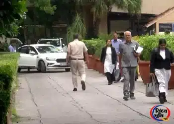 दिल्ली एयरपोर्ट, हाईकोर्ट, जामनगर हाउस समेत पांच जगहों को मिली बम से उड़ाने की धमकी, अलर्ट पर एजेंसियां