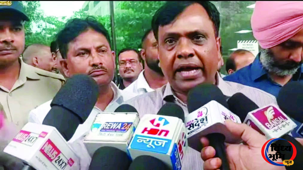 कवरेज को लेकर पत्रकारों में नाराजगी, अस्पताल प्रबंधन से स्पष्ट नियम और आदेश सार्वजनिक करने की मांग 45 13 1