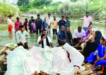 सिंगरौली में विस्थापितों का आंदोलन उग्र, जल सत्याग्रह के बाद अब सांकेतिक फांसी का प्रदर्शन 49 सिंगरौली में विस्थापितों का आंदोलन उग्र, जल सत्याग्रह के बाद अब सांकेतिक फांसी का प्रदर्शन