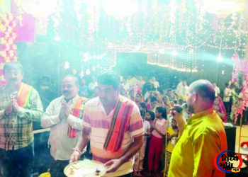 गणपति उत्सव में उमड़ी श्रद्धालुओं की भीड़, भक्ति में सराबोर हुआ नगर 48 गणपति उत्सव में उमड़ी श्रद्धालुओं की भीड़, भक्ति में सराबोर हुआ नगर