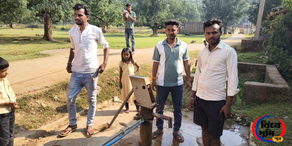 Unsafe Drinking Water,खड्डी खुर्द के महावीरन टोला में दूषित पानी की शिकायत, प्राथमिक पाठशाला के बच्चों की सेहत पर चिंता 45 IMG 20261012 142518914