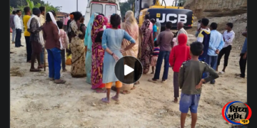 Chhui Mine Collapse: छुई खदान धंसने से दो महिलाएं मलबे में दबीं, एक की हालत गंभीर; जिला अस्पताल में इलाज जारी 51 Chhui Mine Collapse: छुई खदान धंसने से दो महिलाएं मलबे में दबीं, एक की हालत गंभीर; जिला अस्पताल में इलाज जारी